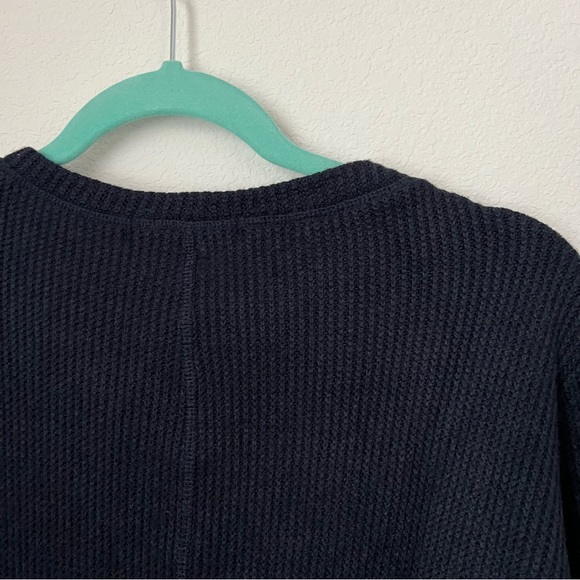 Gibson Look Navy V-neck long sleeve top - Picture 3 of 10
